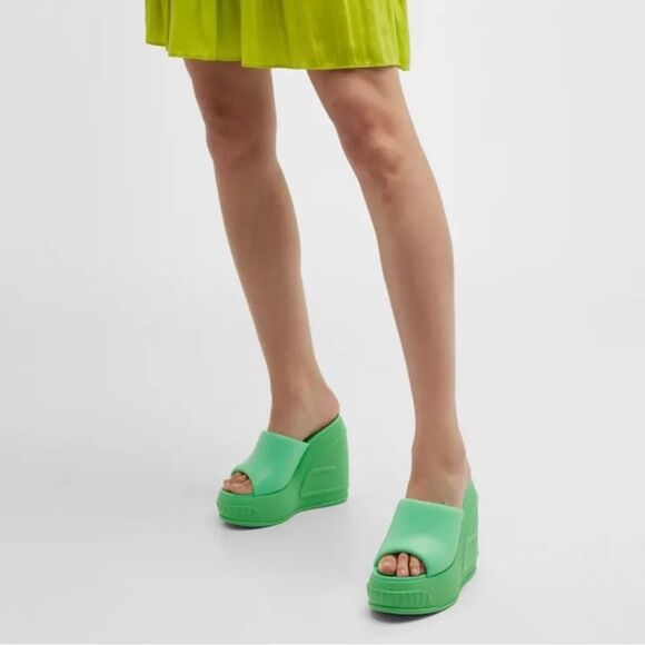 Fendi Leather Wedge Sandals size 38 - Picture 2 of 16